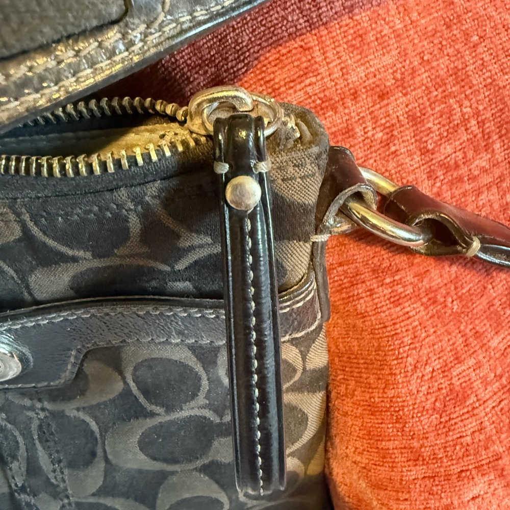Coach Black Crossbody Bag - Picture 2 of 9